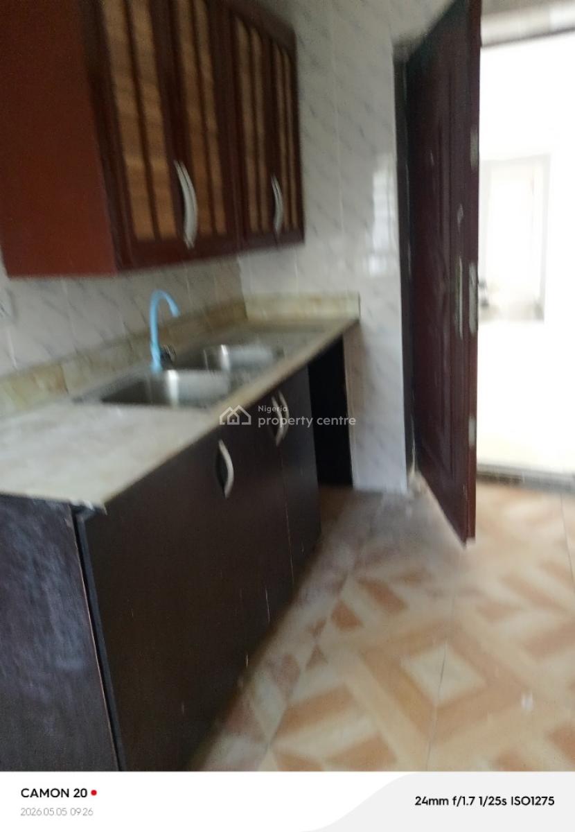 Spacious 2bedroom Apartment in a Serene Environment, Silver Point Estate, Badore Ajah, Badore, Ajah, Lagos, Flat / Apartment for Rent