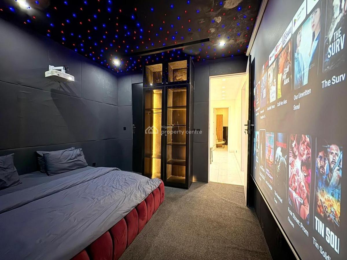 Luxury 3bedroom with Private Cinema, Swimming Pool, Lekki Phase 1, Lekki, Lagos, Flat / Apartment for Rent