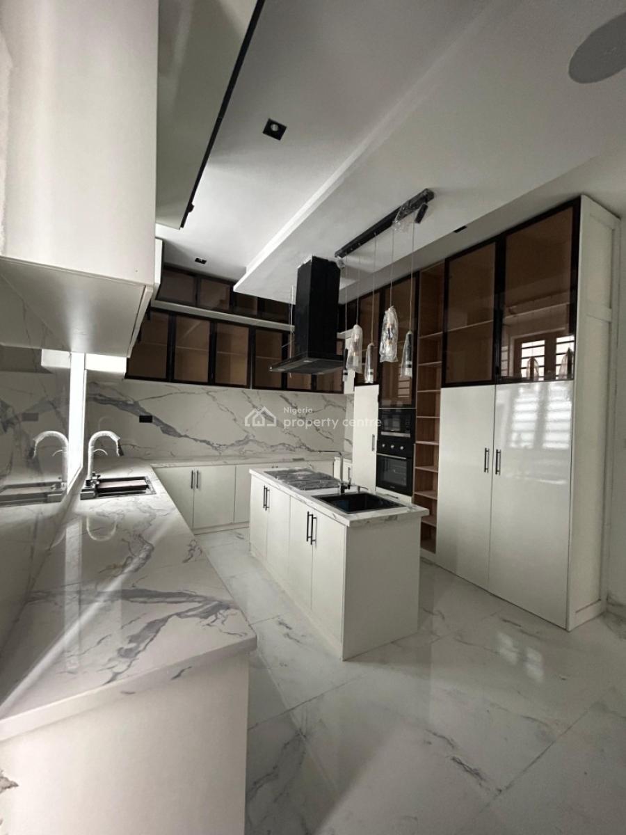 5 Bedroom Fully Detached in Lekki Phase 1, Lekki Phase 1, Lekki, Lagos, Detached Duplex for Sale