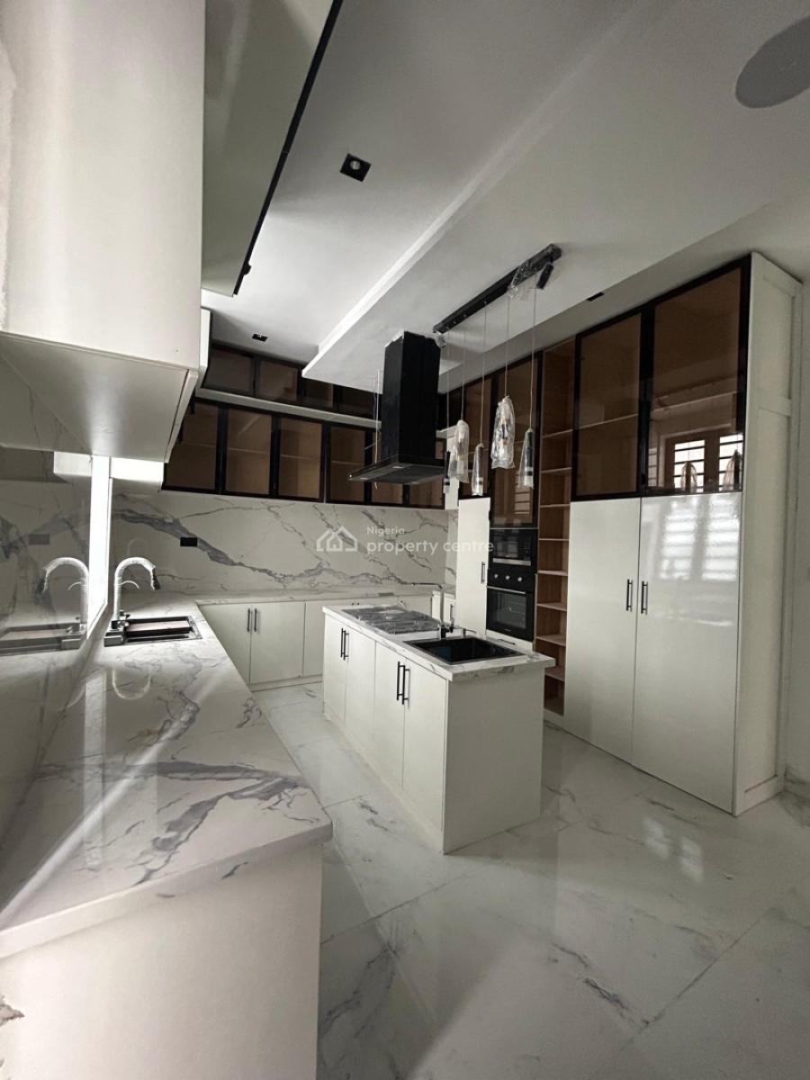 5 Bedroom Fully Detached in Lekki Phase 1, Lekki Phase 1, Lekki, Lagos, Detached Duplex for Sale