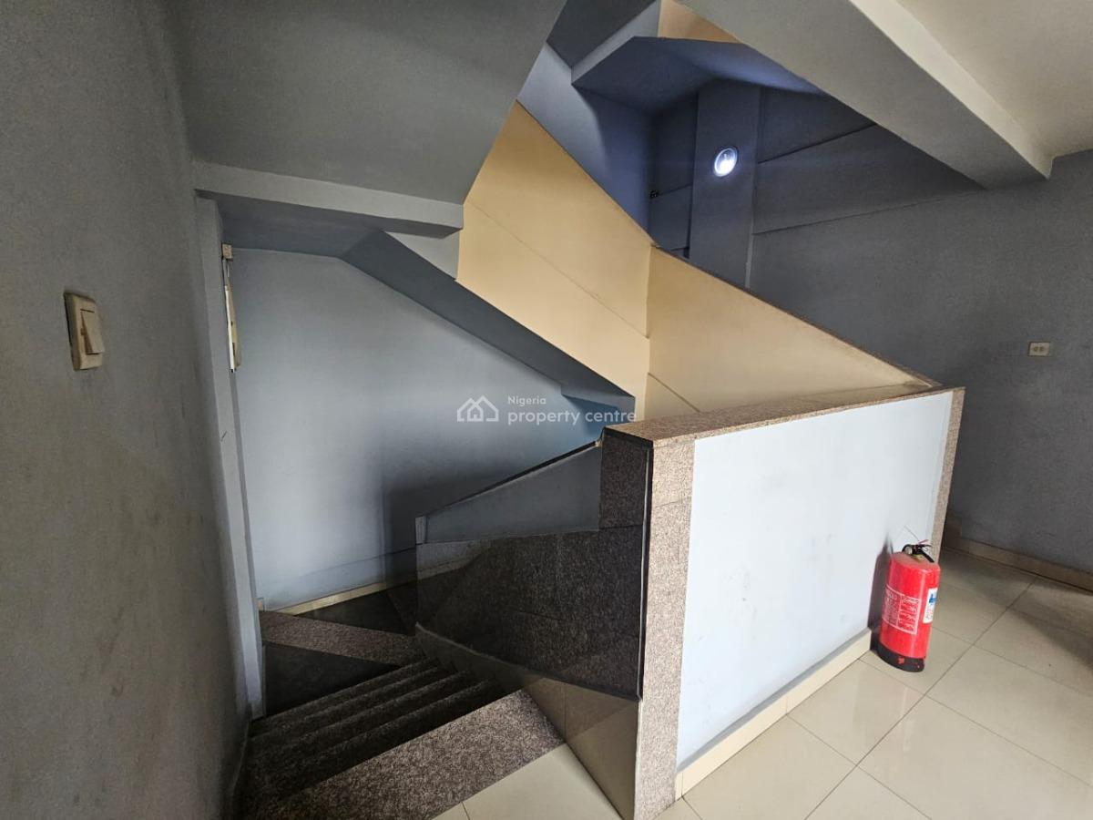 2 Bedroom Apartment with Bq, Victoria Island, Victoria Island (vi), Lagos, Block of Flats for Sale