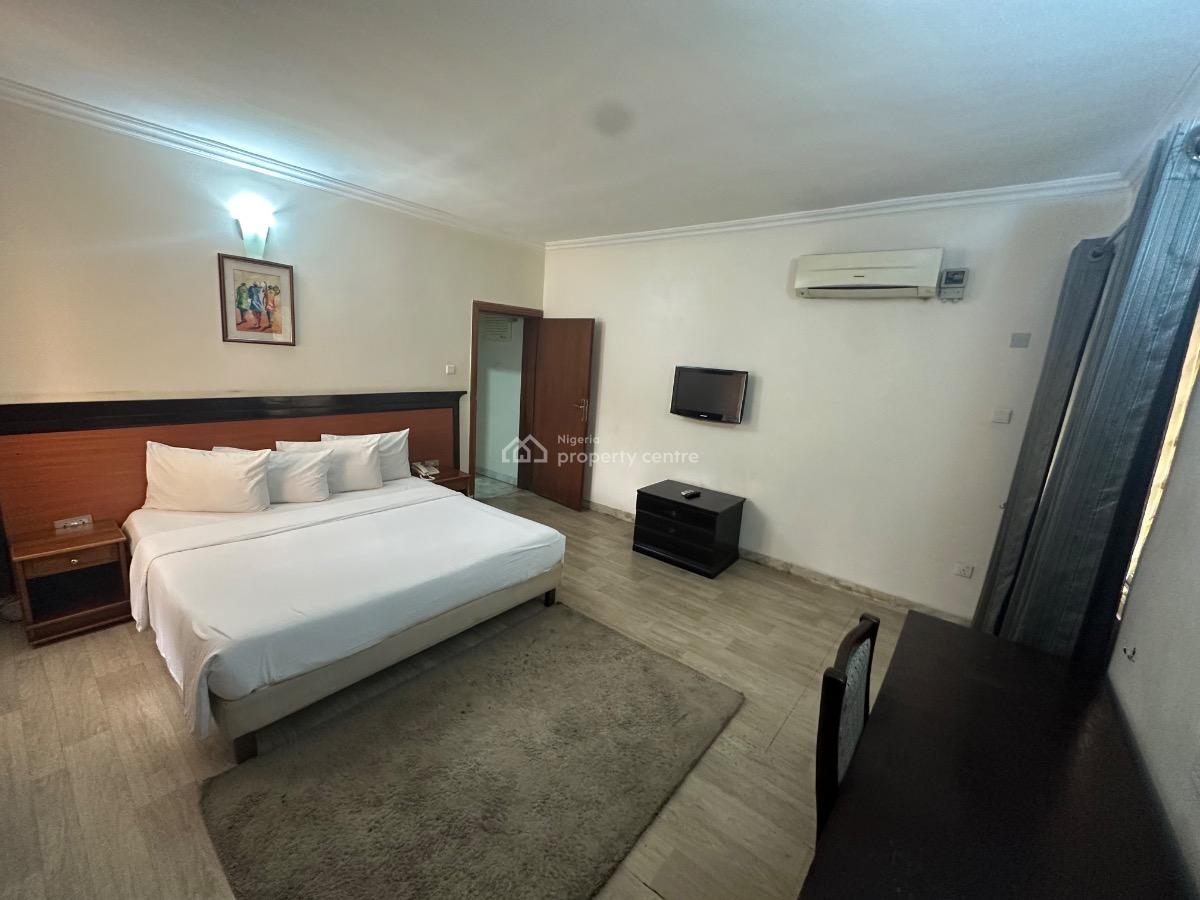 Fully Serviced & Furnished 1 Bedroom Apartment, Wuse 2, Abuja, Flat / Apartment for Rent