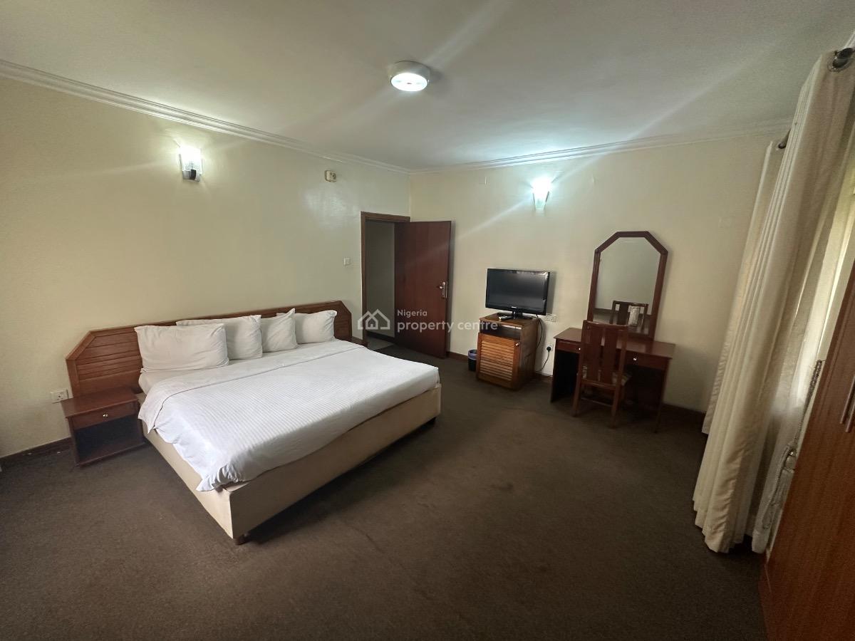 Fully Serviced & Furnished 1 Bedroom Apartment, Wuse 2, Abuja, Flat / Apartment for Rent