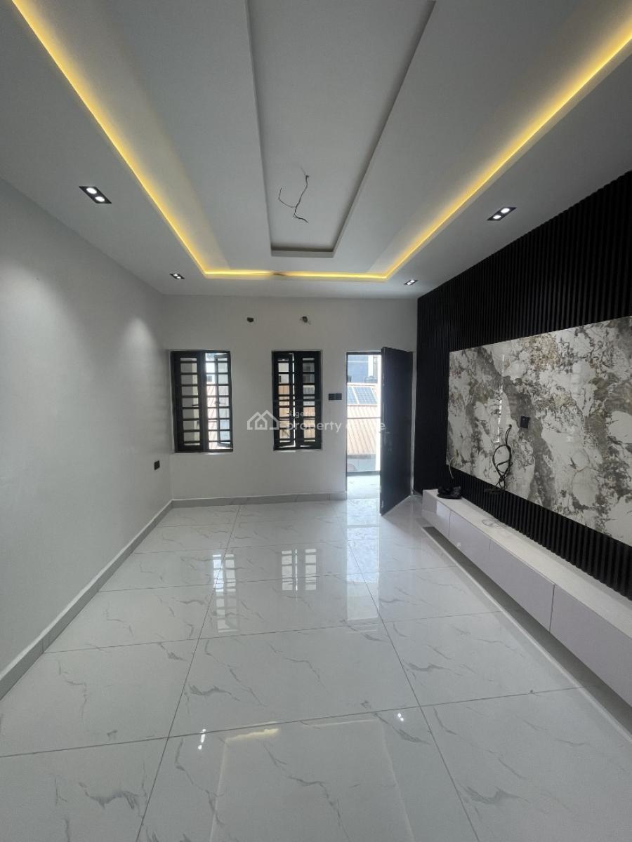 Super Luxury 2 Bedroom Apartment, Orchid, Lekki, Lagos, Flat / Apartment for Sale