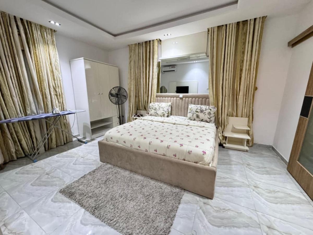 Charlotte: Spacious 2 Bedroom Apartments with Snooker Board and Ps5., Lekki Phase 1, Lekki, Lagos, Flat / Apartment Short Let