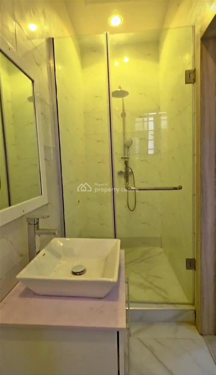 *executive Ensuite 2 Bedroom Luxury Apartment, Atlantic View Est, Lekki, Lagos, Flat / Apartment for Rent