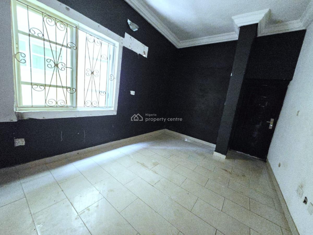 a Well Maintained 5-bedroom Detached House, Lekki Phase 1, Lekki, Lagos, Office Space for Rent