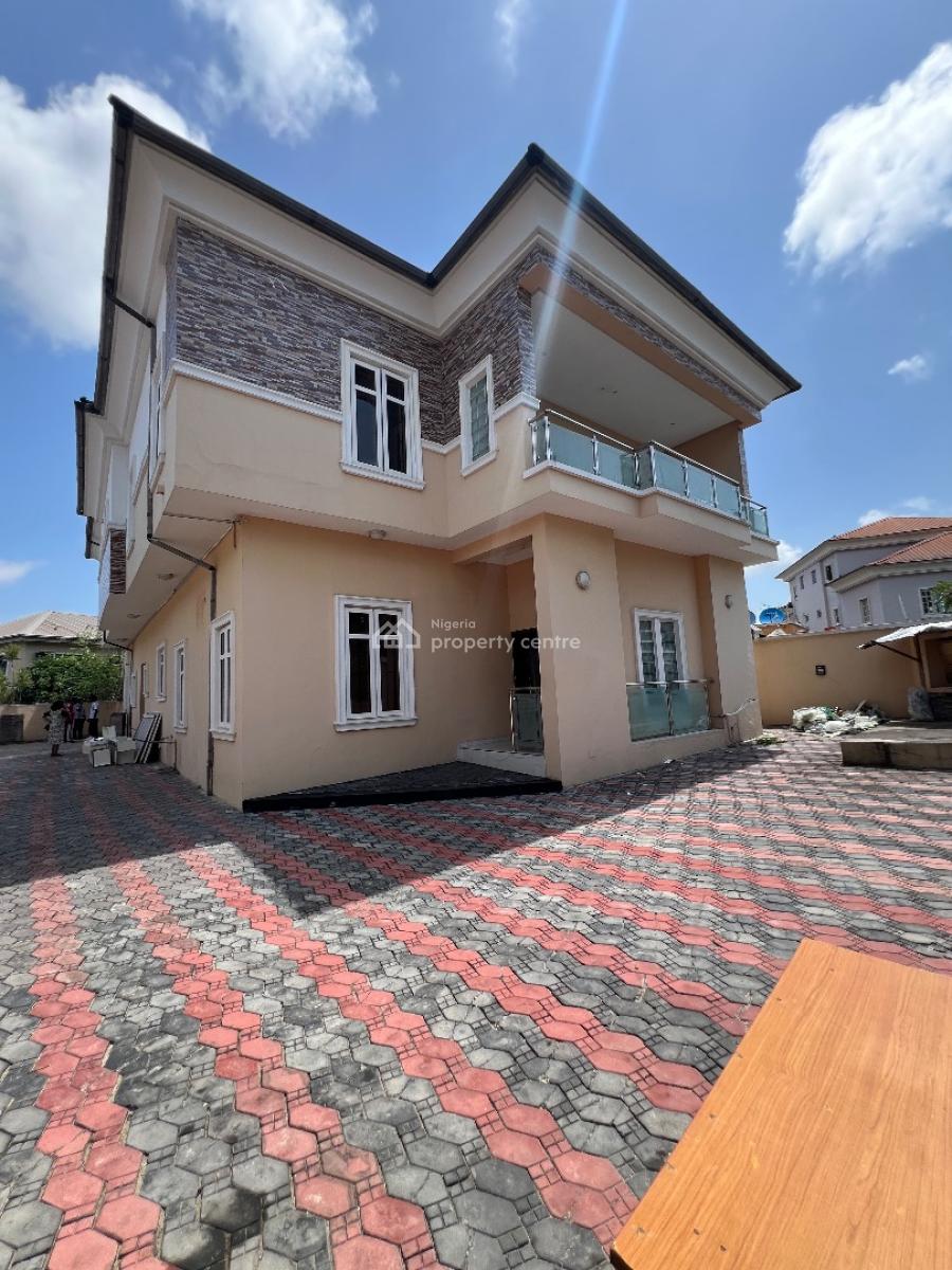 Spacious 5 Bedroom Fully Detached House with Bq, Off Admiralty Road Lekki Phase 1, Lekki, Lagos, Detached Duplex for Rent