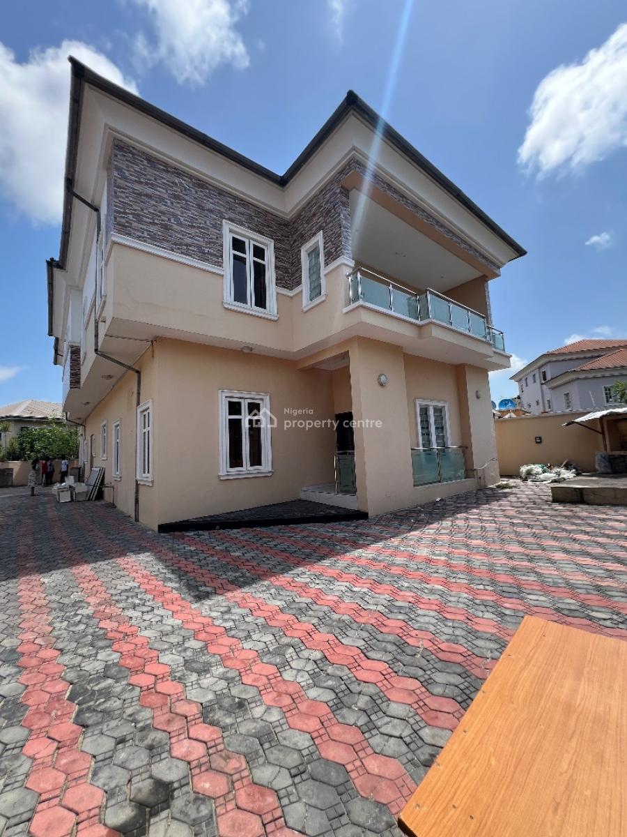 Spacious 5 Bedroom Fully Detached House with Bq, Off Admiralty Road Lekki Phase 1, Lekki, Lagos, Detached Duplex for Rent