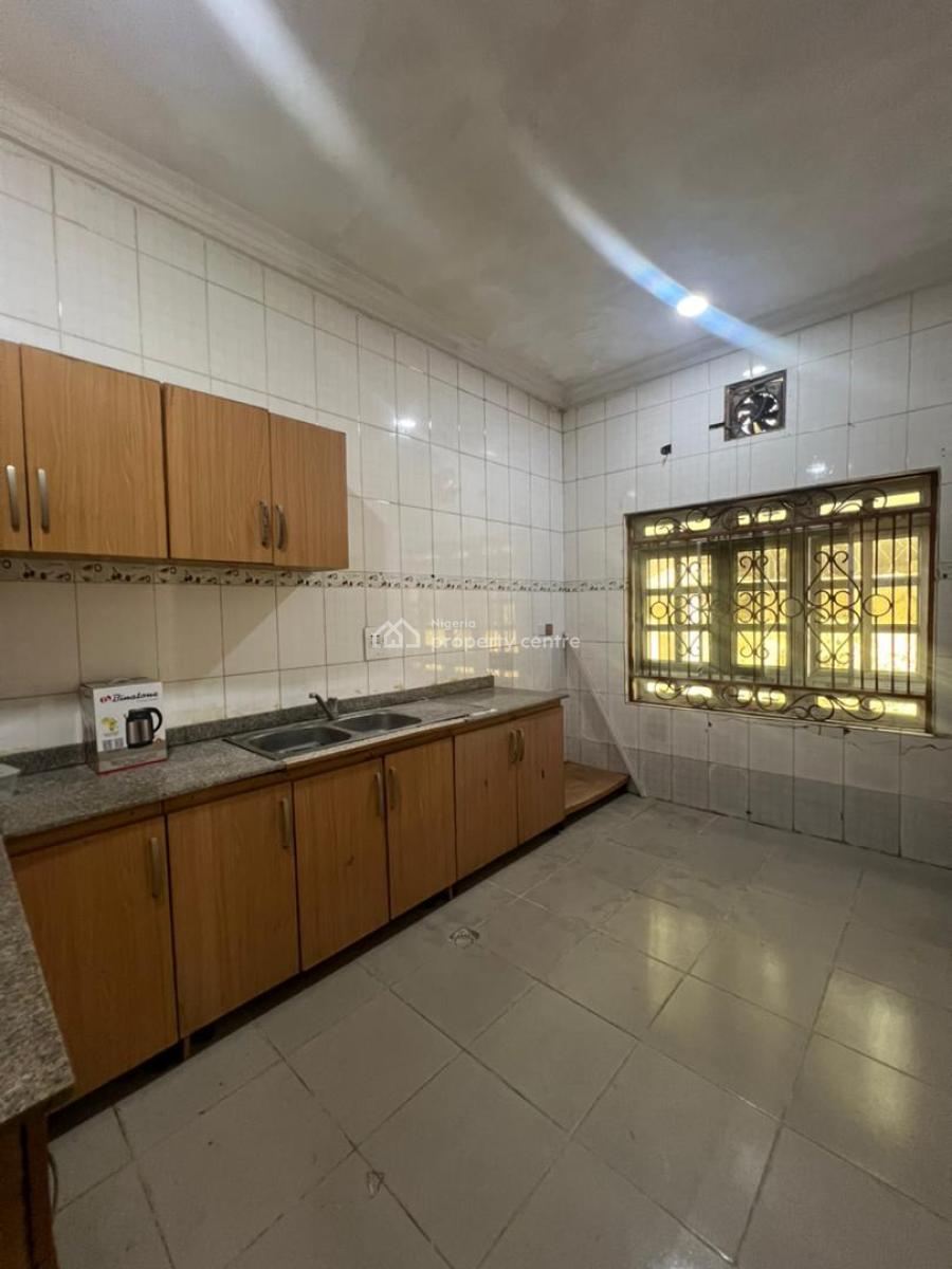 Opulent 4 Bedroom Apartment, Lekki Phase 1, Lekki, Lagos, Flat / Apartment for Rent