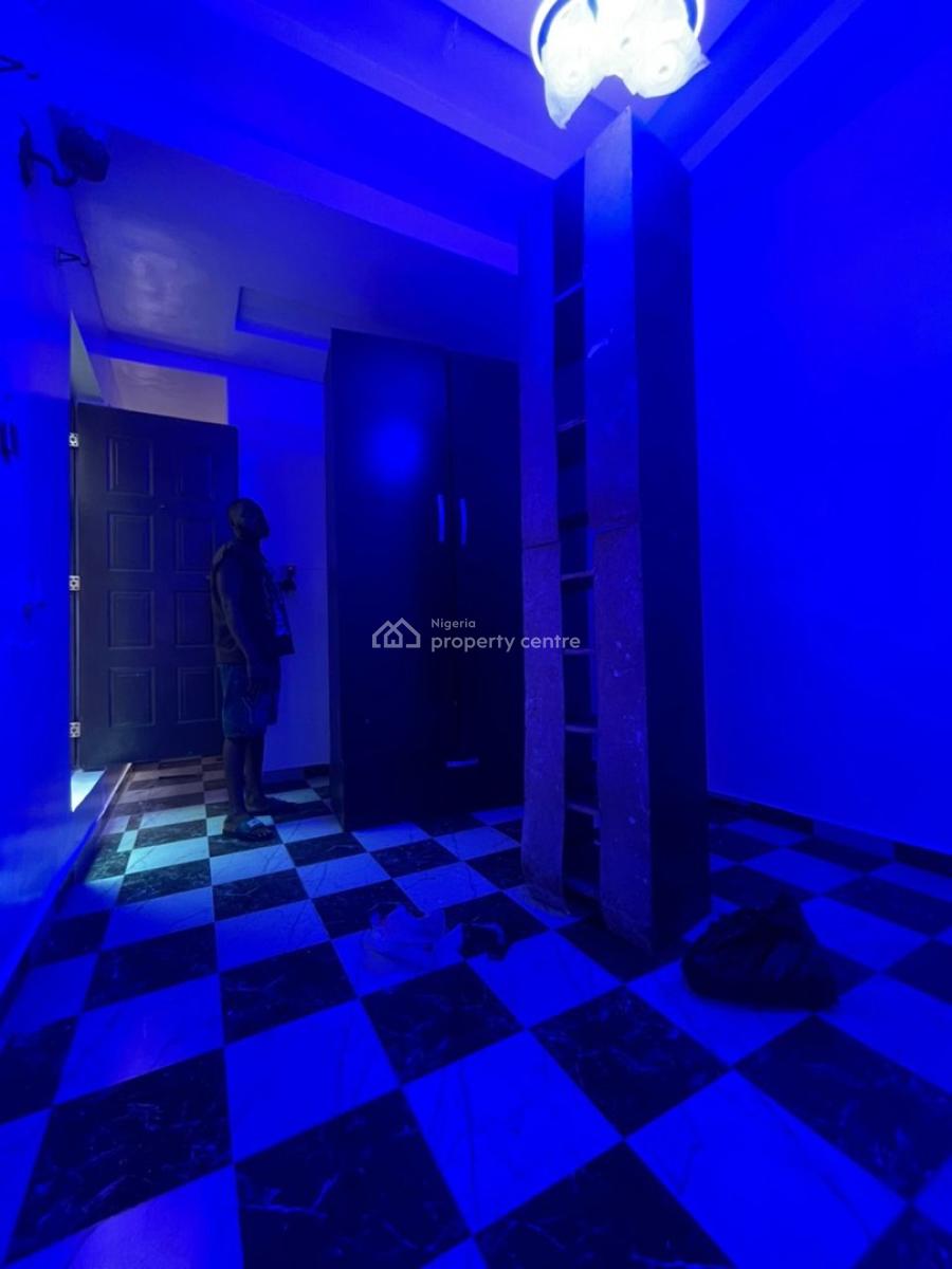 Standard and Spacious Selfcon, Lekki Phase 1, Lekki, Lagos, Self Contain (single Rooms) for Rent