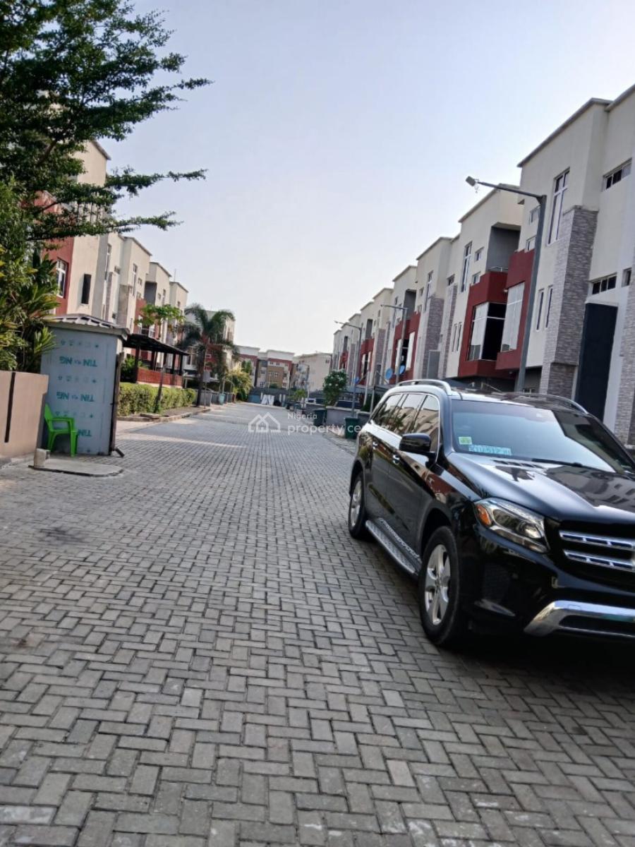 Fully Serviced 4 Bedroom Semi Detached Duplex with Bq, Osapa,lekki , Lagos, Osapa, Lekki, Lagos, Semi-detached Duplex for Rent