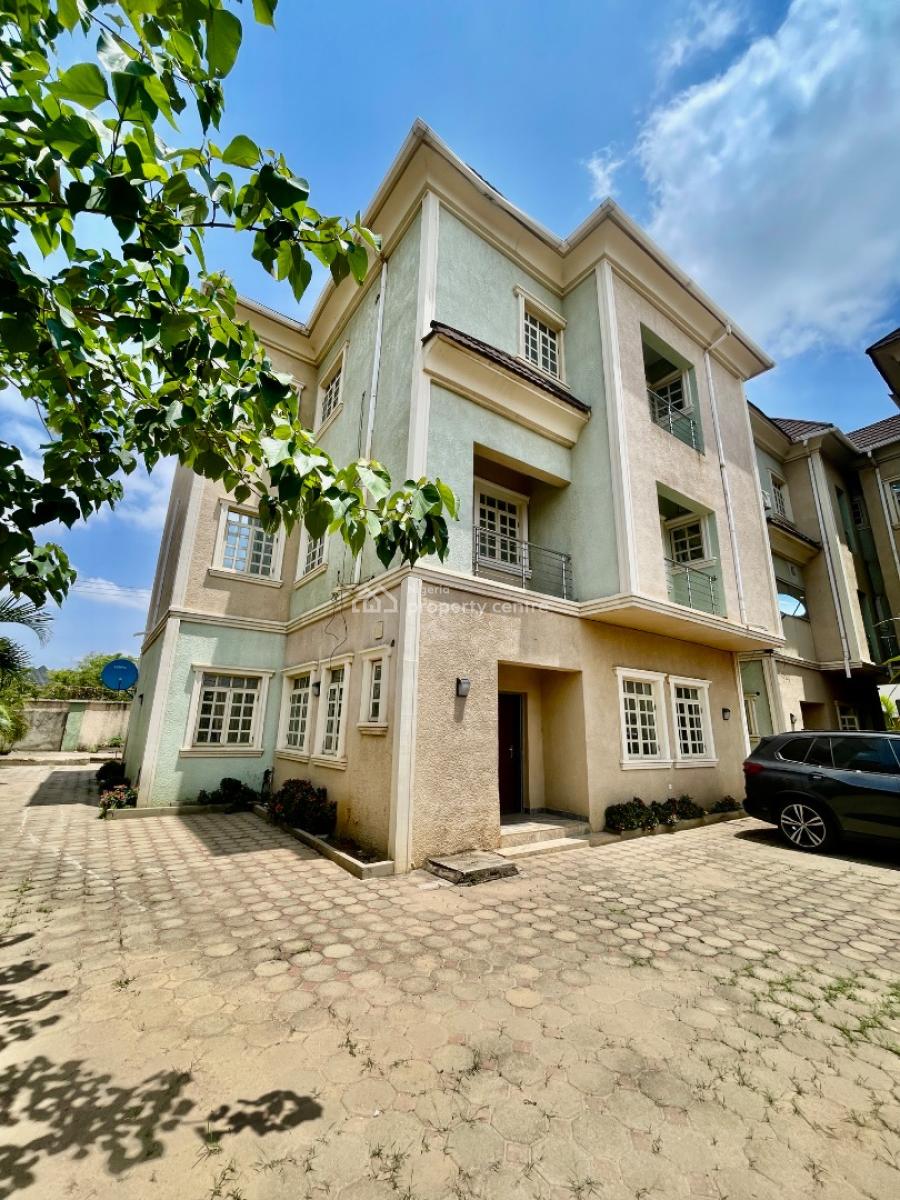 Luxurious Five (5) Bedroom with Bq, Jahi, Abuja, Terraced Duplex for Rent