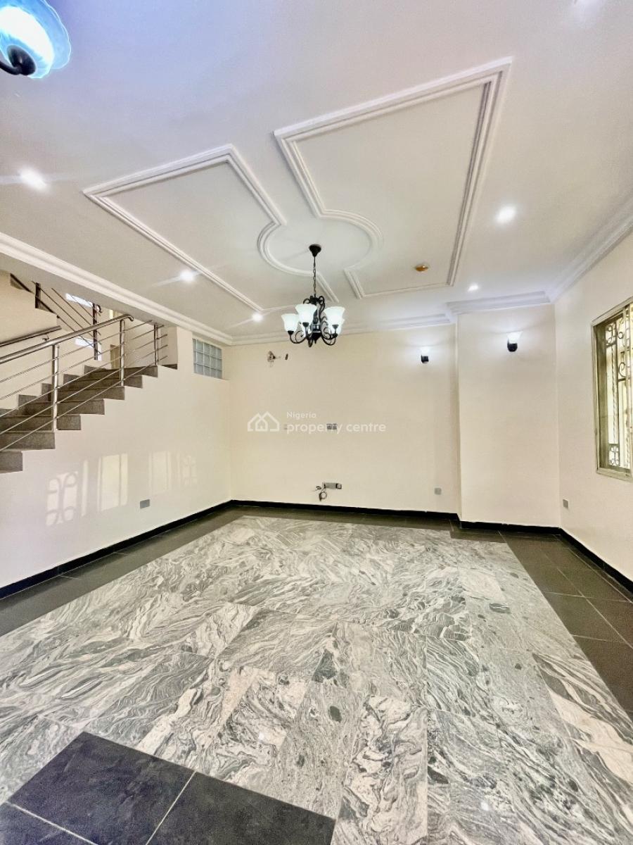 Luxurious Five (5) Bedroom with Bq, Jahi, Abuja, Terraced Duplex for Rent