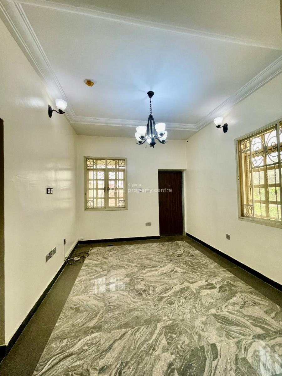 Luxurious Five (5) Bedroom with Bq, Jahi, Abuja, Terraced Duplex for Rent
