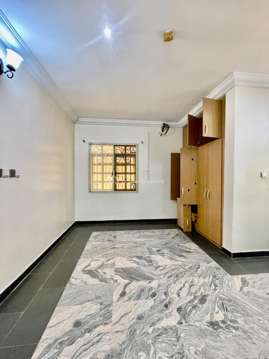 Luxurious Five (5) Bedroom with Bq, Jahi, Abuja, Terraced Duplex for Rent
