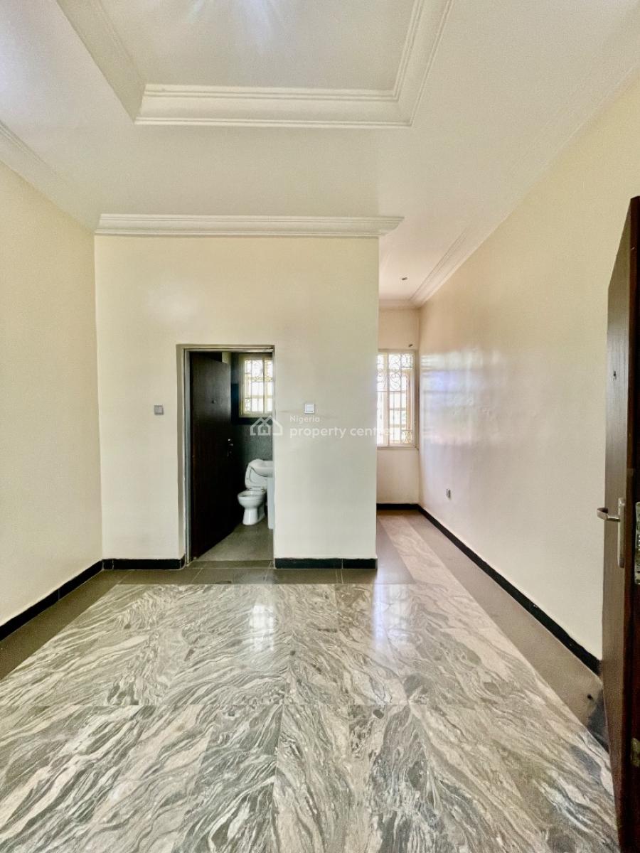 Luxurious Five (5) Bedroom with Bq, Jahi, Abuja, Terraced Duplex for Rent