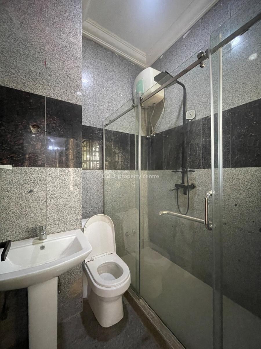 Luxurious Five (5) Bedroom with Bq, Jahi, Abuja, Terraced Duplex for Rent