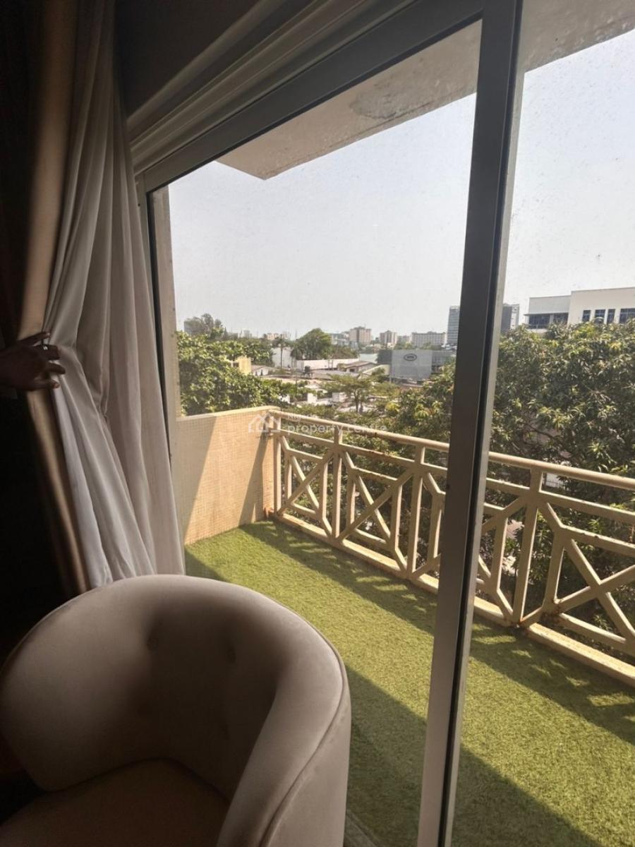 Spacious 3 Bedroom Flat with 1 Bq, Ikoyi, Lagos, House for Sale