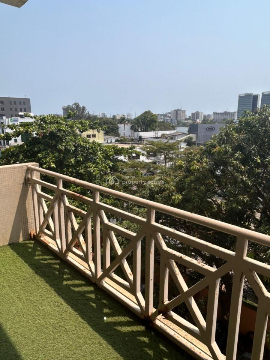 Spacious 3 Bedroom Flat with 1 Bq, Ikoyi, Lagos, House for Sale