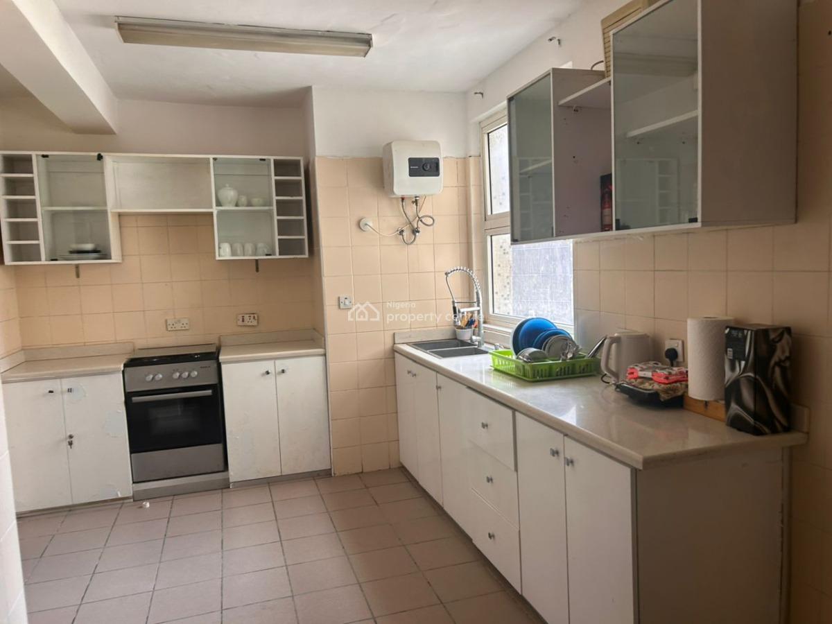 Spacious 3 Bedroom Flat with 1 Bq, Ikoyi, Lagos, House for Sale