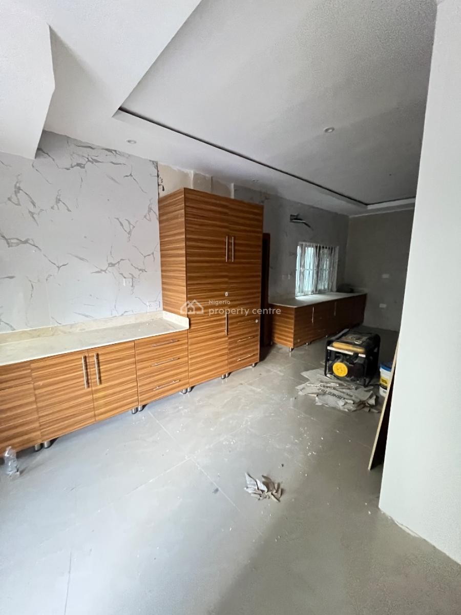 Newly Renovated 4 Bedrooms Maisonette with a Bq, Parkview, Ikoyi, Lagos, Flat / Apartment for Rent