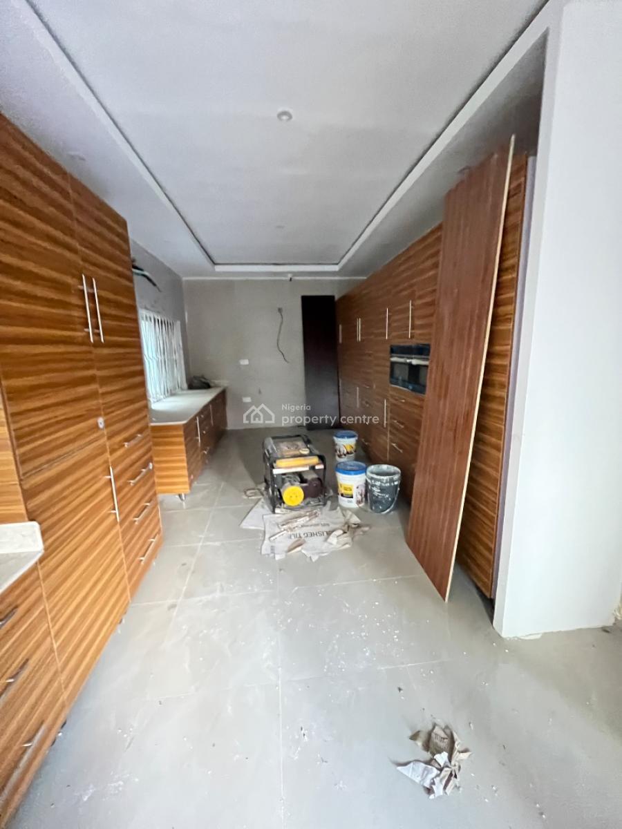 Newly Renovated 4 Bedrooms Maisonette with a Bq, Parkview, Ikoyi, Lagos, Flat / Apartment for Rent