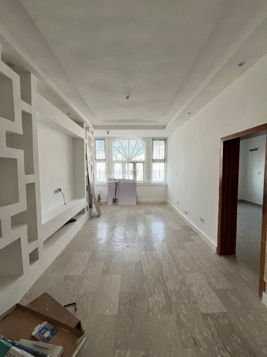 Newly Renovated 4 Bedrooms Maisonette with a Bq, Parkview, Ikoyi, Lagos, Flat / Apartment for Rent