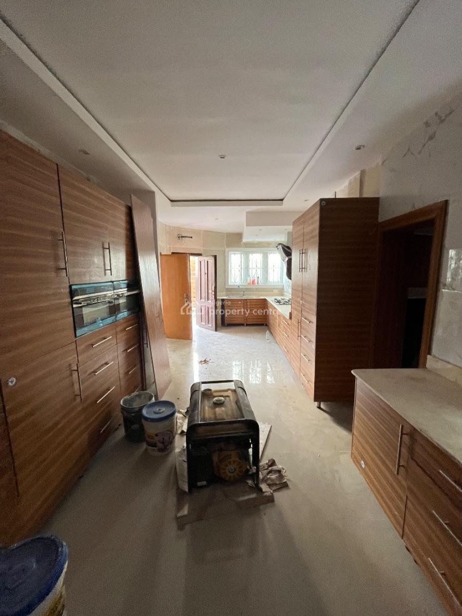 Newly Renovated 4 Bedrooms Maisonette with a Bq, Parkview, Ikoyi, Lagos, Flat / Apartment for Rent