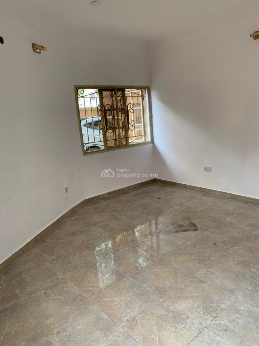 Well Maintained 2-bedroom Apartment, Lekki Phase 1, Lekki, Lagos, Flat / Apartment for Rent