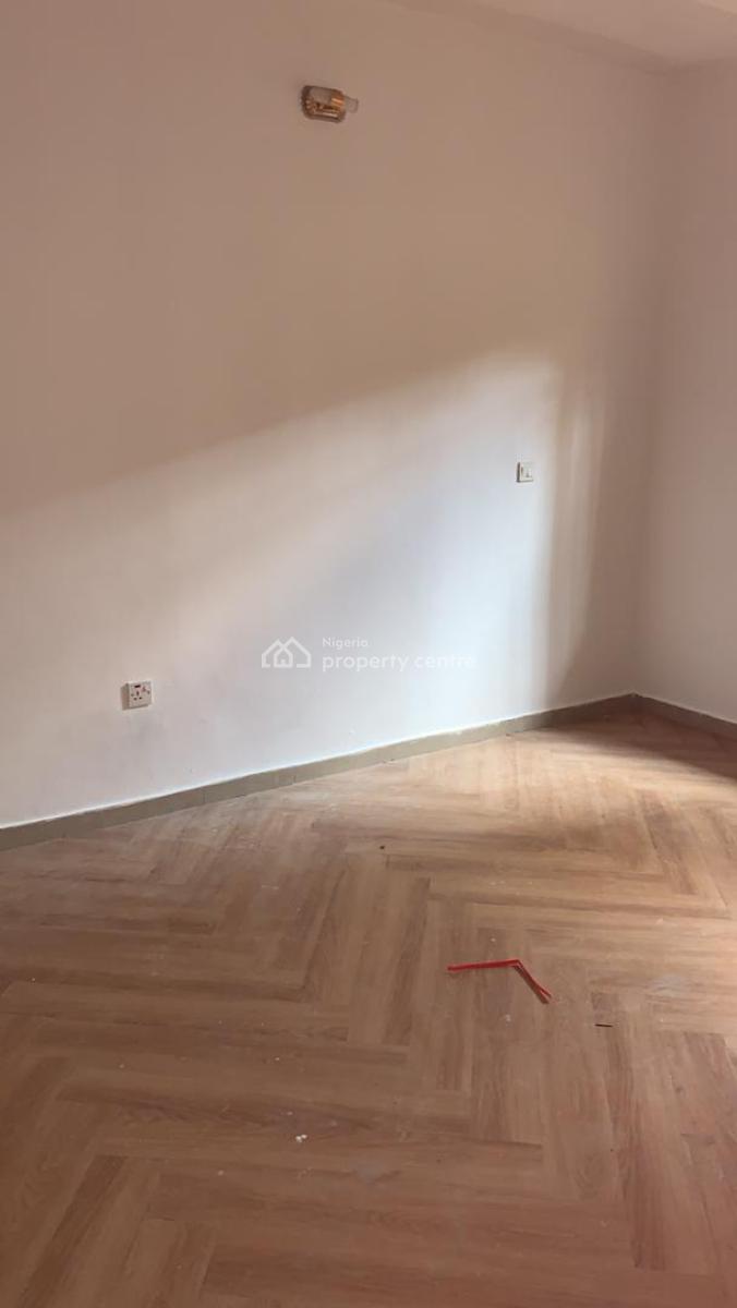 Well Maintained 2-bedroom Apartment, Lekki Phase 1, Lekki, Lagos, Flat / Apartment for Rent