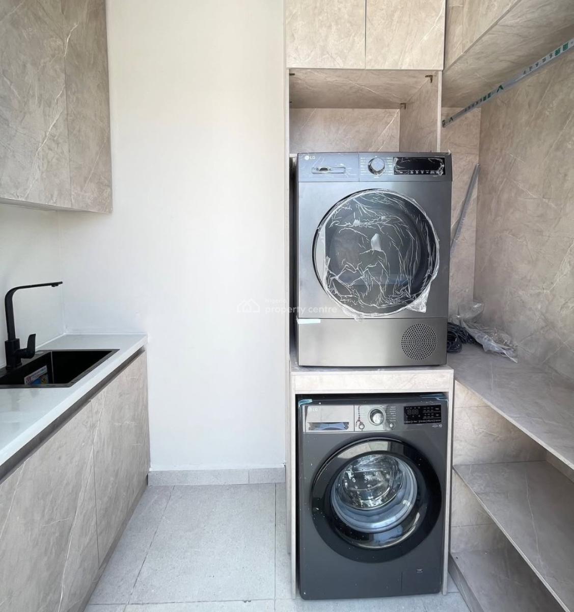 2 Bedroom Penthouse with Bq  in Lekki, Lekki, Lagos, Flat / Apartment for Sale