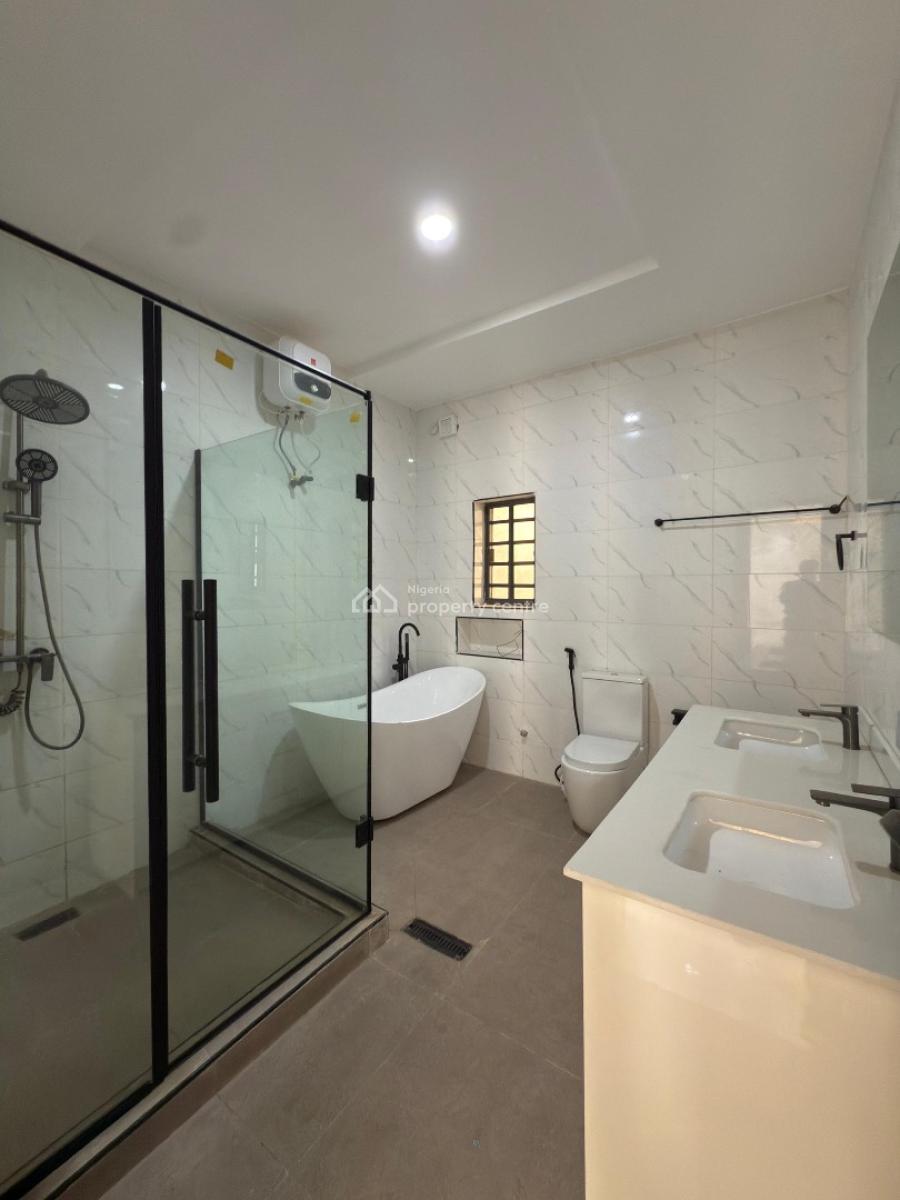 4 Bedrooms Penthouse Terraces with Premium Modern Facilities., Carlton Gate Estate, Beside Kolapo Ishola Gra, Ibadan., Akobo, Ibadan, Oyo, Terraced Duplex for Sale