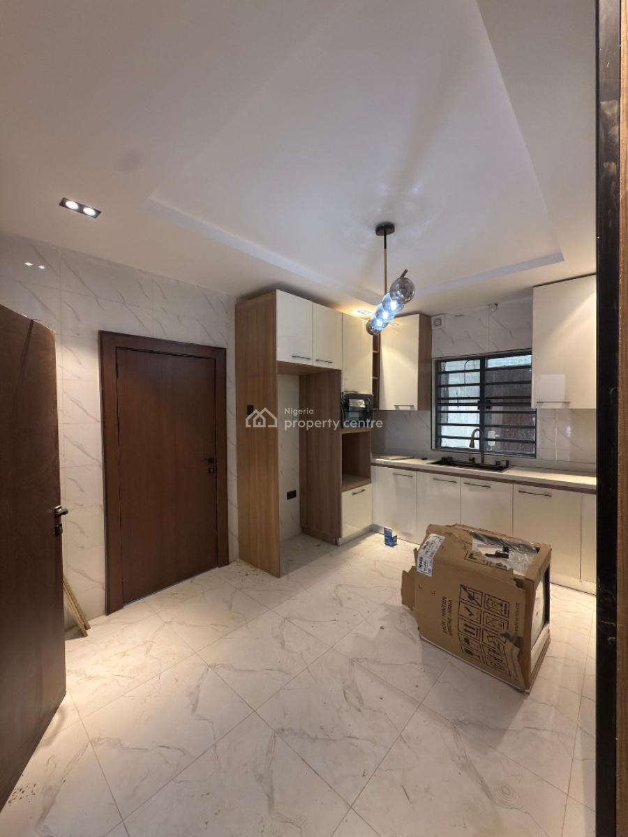 4 Bedrooms Penthouse Terraces with Premium Modern Facilities., Carlton Gate Estate, Beside Kolapo Ishola Gra, Ibadan., Akobo, Ibadan, Oyo, Terraced Duplex for Sale