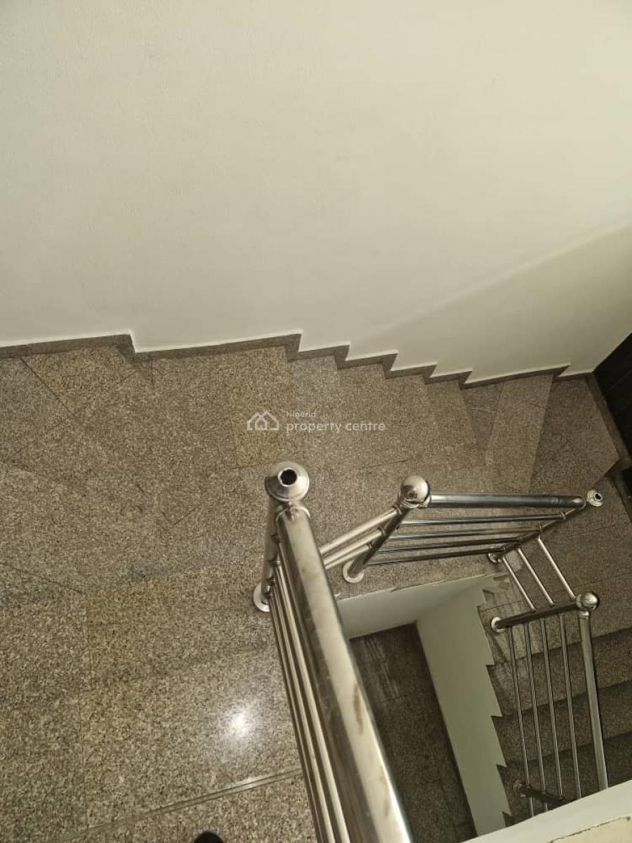 4-bedroom Terrace House, Lekki Phase 1 (house on The Rock Road), Lagos, Lekki, Lagos, Semi-detached Duplex for Rent