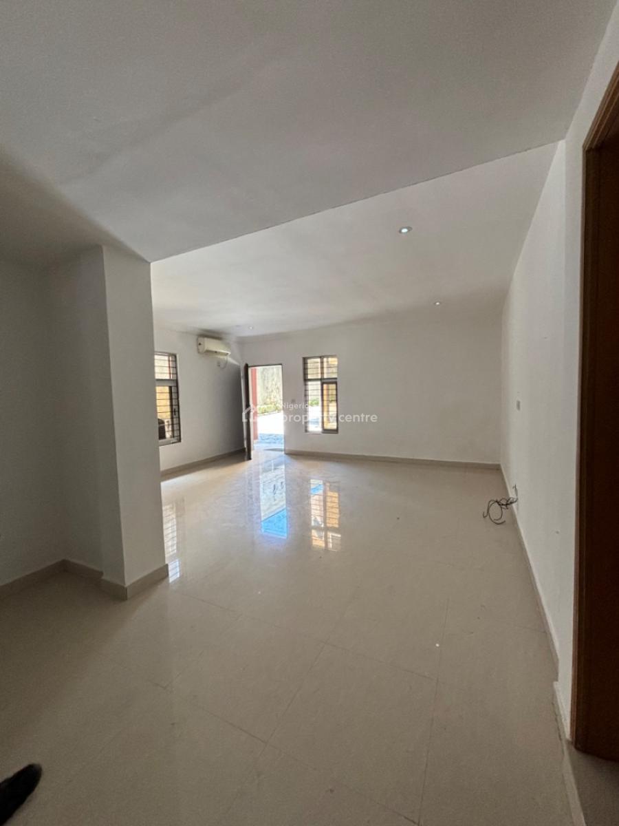 Luxury 1 Bedroom Apartment with Gym and Pool, Lekki Phase 1, Lekki, Lagos, Mini Flat (room and Parlour) for Rent