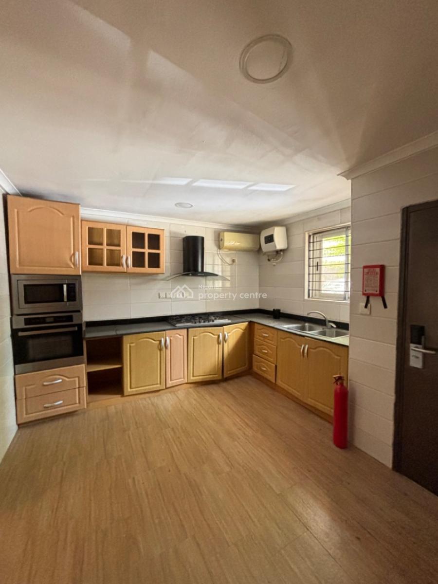 Luxury 1 Bedroom Apartment with Gym and Pool, Lekki Phase 1, Lekki, Lagos, Mini Flat (room and Parlour) for Rent