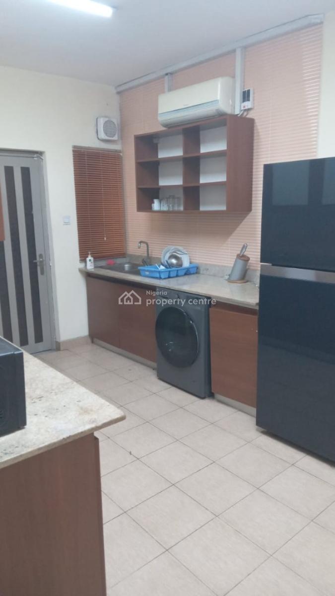 2 Bedrooms Luxury Flat with 1 Bq, Ikoyi, Lagos, Flat / Apartment for Sale