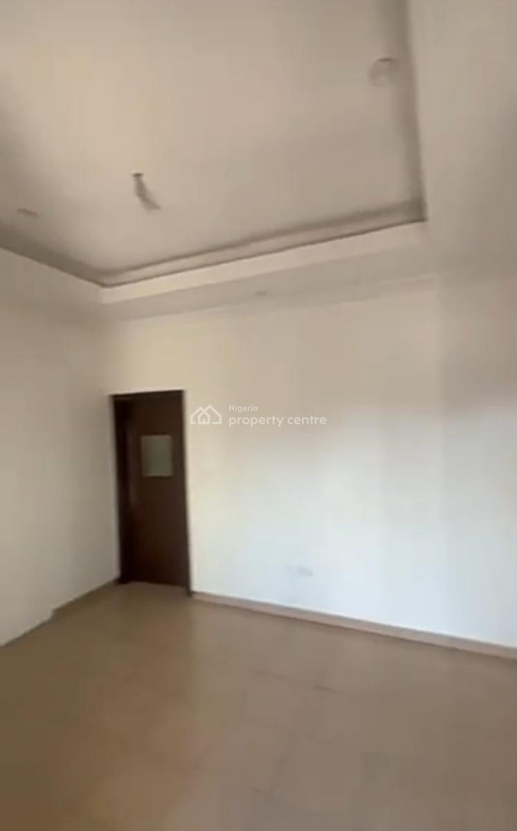 Spacious 2 Bedroom Upstairs Apartment at Badore { Video}, Badore, Ajah, Lagos, Flat / Apartment for Rent