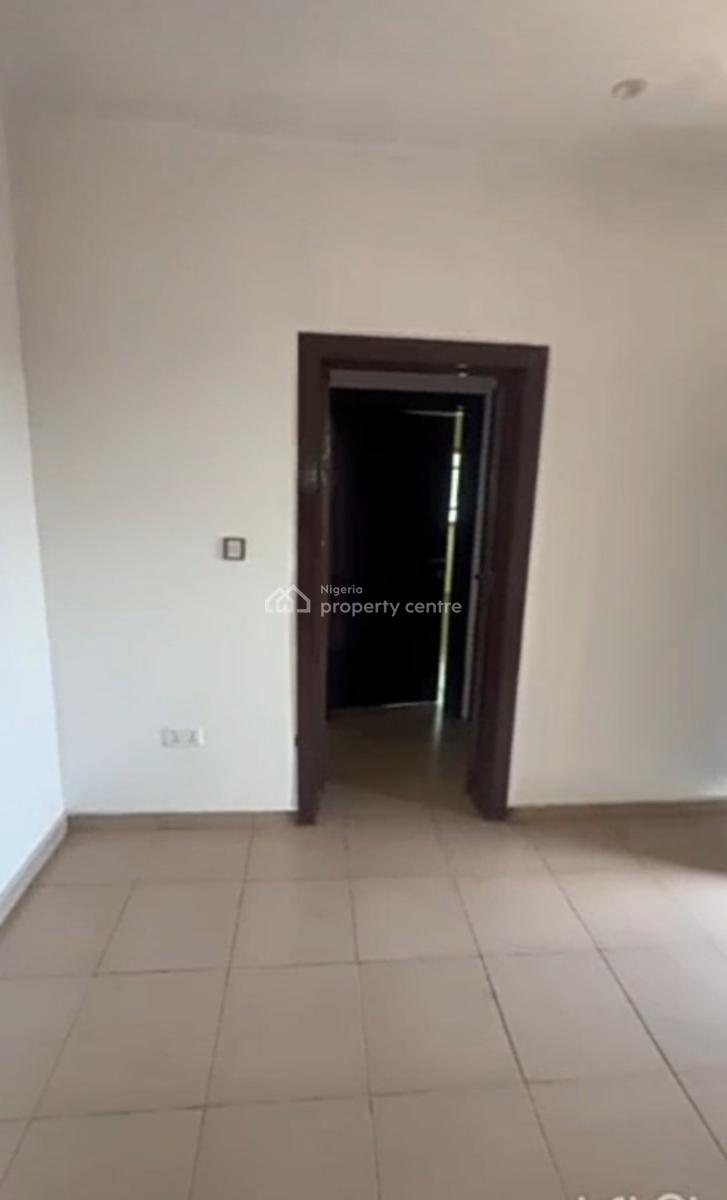 Spacious 2 Bedroom Upstairs Apartment at Badore { Video}, Badore, Ajah, Lagos, Flat / Apartment for Rent