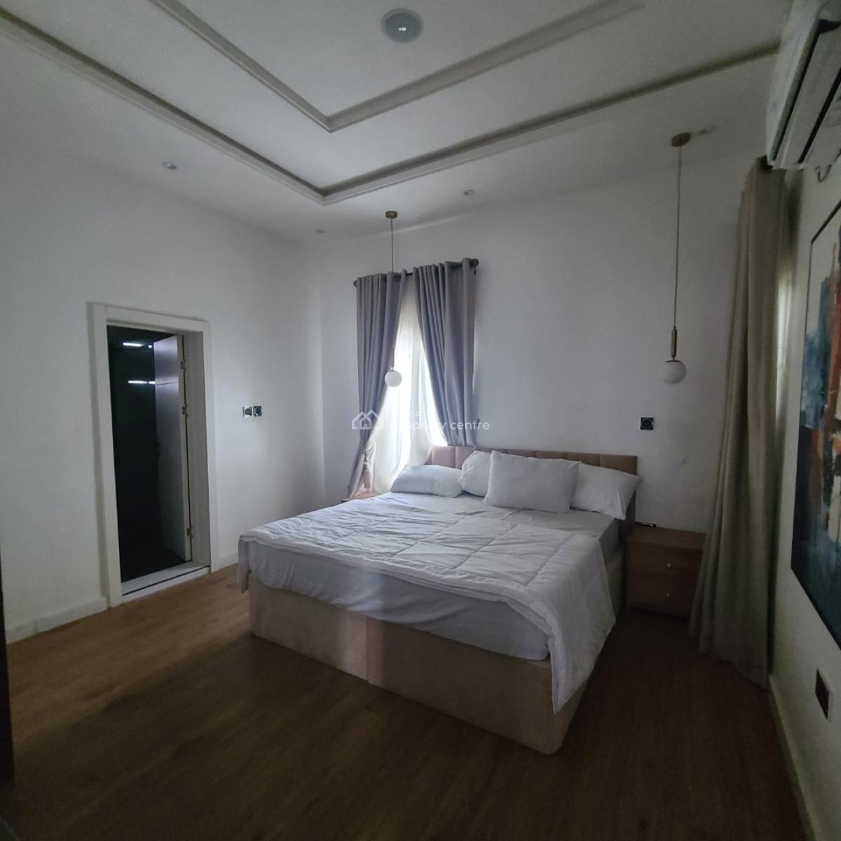 Excellent 3 Bedroom Apartment with a Pool and Bq, Lekki Phase 1, Lekki, Lagos, Flat / Apartment for Sale
