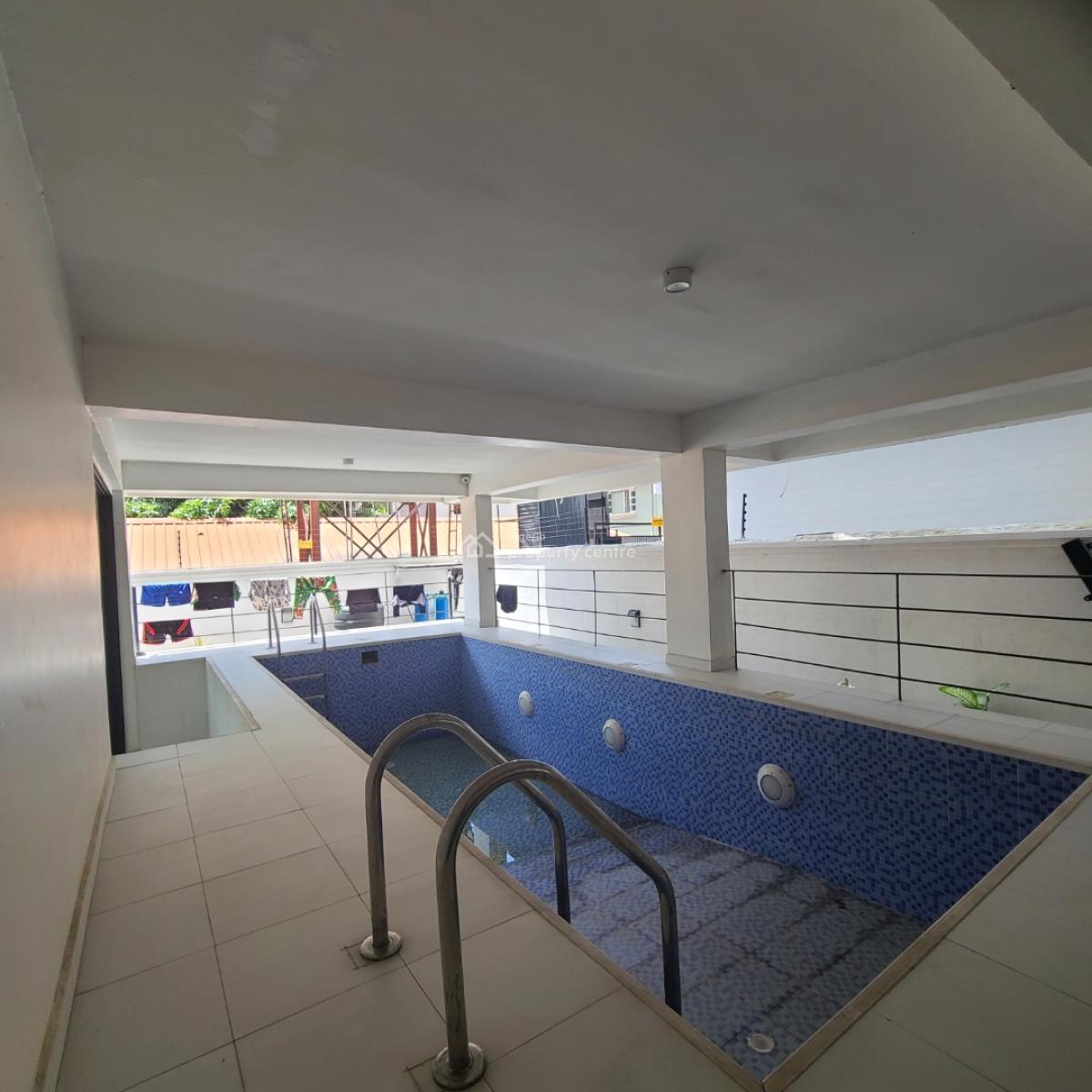 Excellent 3 Bedroom Apartment with a Pool and Bq, Lekki Phase 1, Lekki, Lagos, Flat / Apartment for Sale