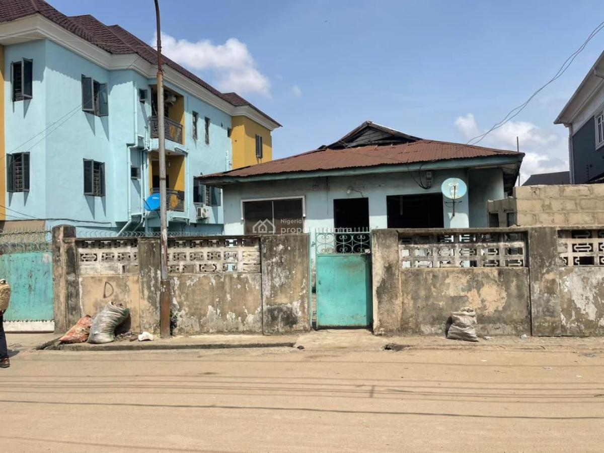 Bungalow Standing on a Full Plot of Land, Apapa Road, Off Ebute Meta, Apapa, Lagos, Detached Bungalow for Sale