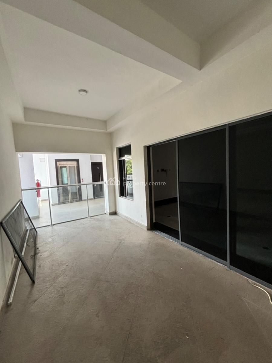 Spacious 3 Bedroom Apartment with Bq and Elevator, Lekki Phase 1, Lekki, Lagos, Flat / Apartment for Rent