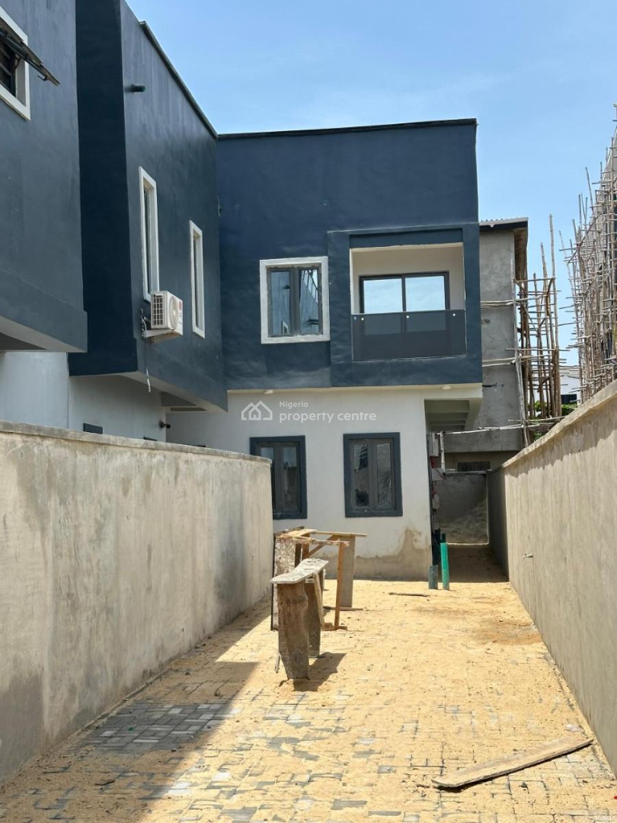 Brand New Spacious 4 Bedroom Semi Detached Duplex with Bq, Alpha Beach New Road, Opposite Chevron, Lekki, Lagos, Semi-detached Duplex for Rent