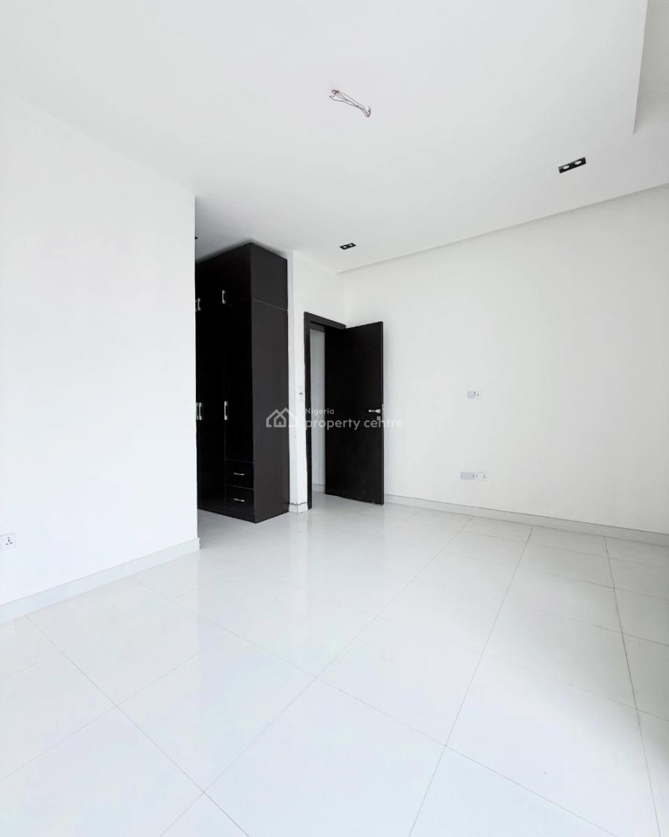 4 Bedroom Semi Detached Duplex with En-suite Rooms, Ikota, Lekki, Lagos, House for Rent