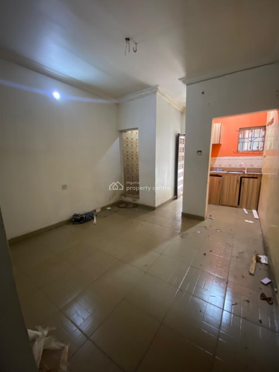 Nice Studio Apartment, Pedro, Gbagada, Lagos, Self Contain (single Rooms) for Rent