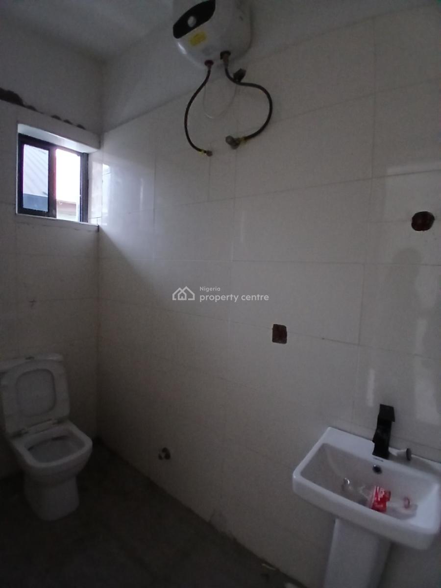 Brand New and Serviced with 24/7 Power Supply 2 Bedroom En-suite Flat, Ikate, Lekki, Lagos, Flat / Apartment for Rent