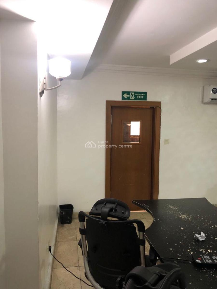 Luxury 4 Bedroom Flat with Bq in a Prime Location, Off Adeola Odeku, Victoria Island (vi), Lagos, Flat / Apartment for Sale