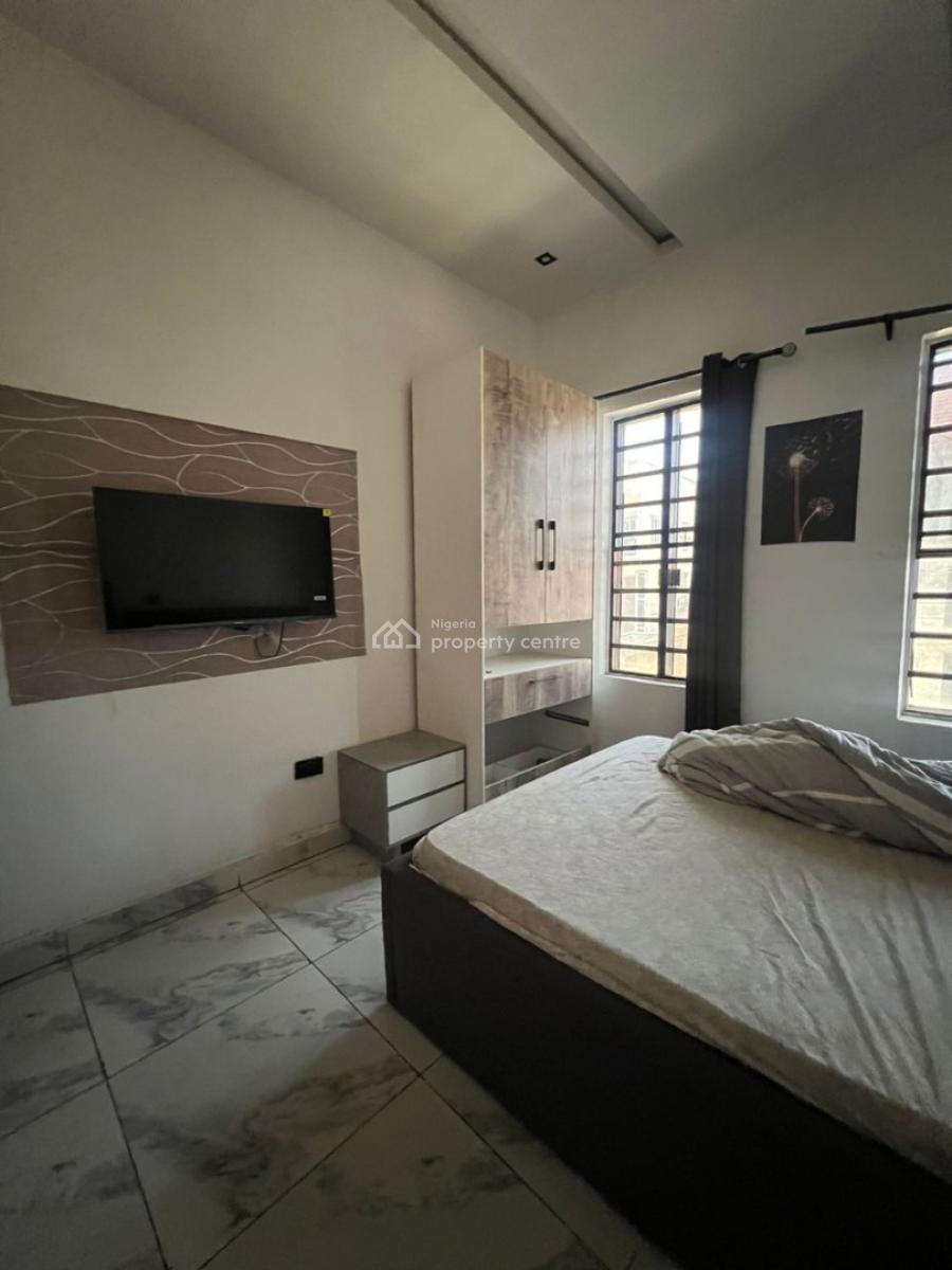 Exclusive 2 Bedroom Apartment with Pool & Gym in a Secure Estate, Ilasan, Lekki, Lagos, Flat / Apartment for Rent